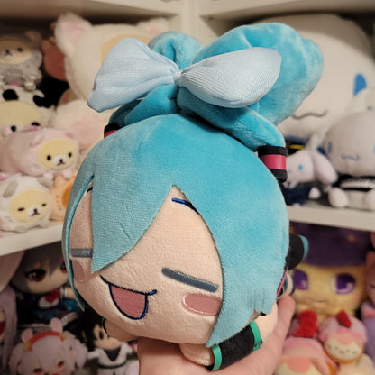 Hatsune Miku x Cinnamoroll Small Nesoberi Plush (Miku Hair Up Ver)