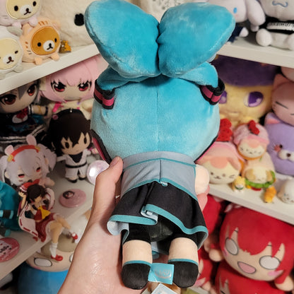 Hatsune Miku x Cinnamoroll Small Nesoberi Plush (Miku Hair Up Ver)