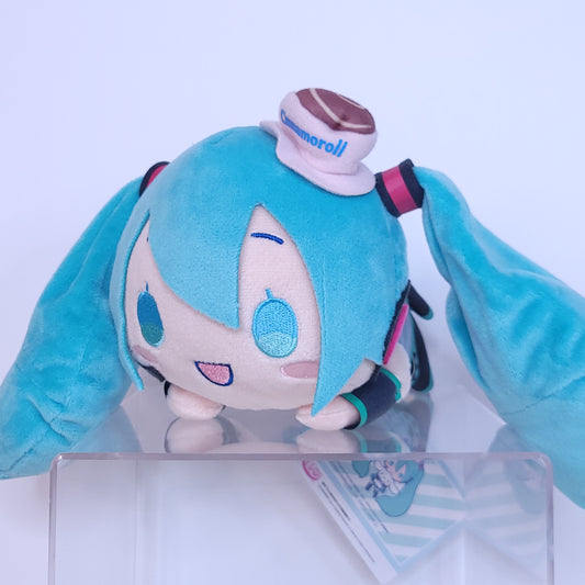 Hatsune Miku x Cinnamoroll Small Nesoberi Plush (Miku Ver)